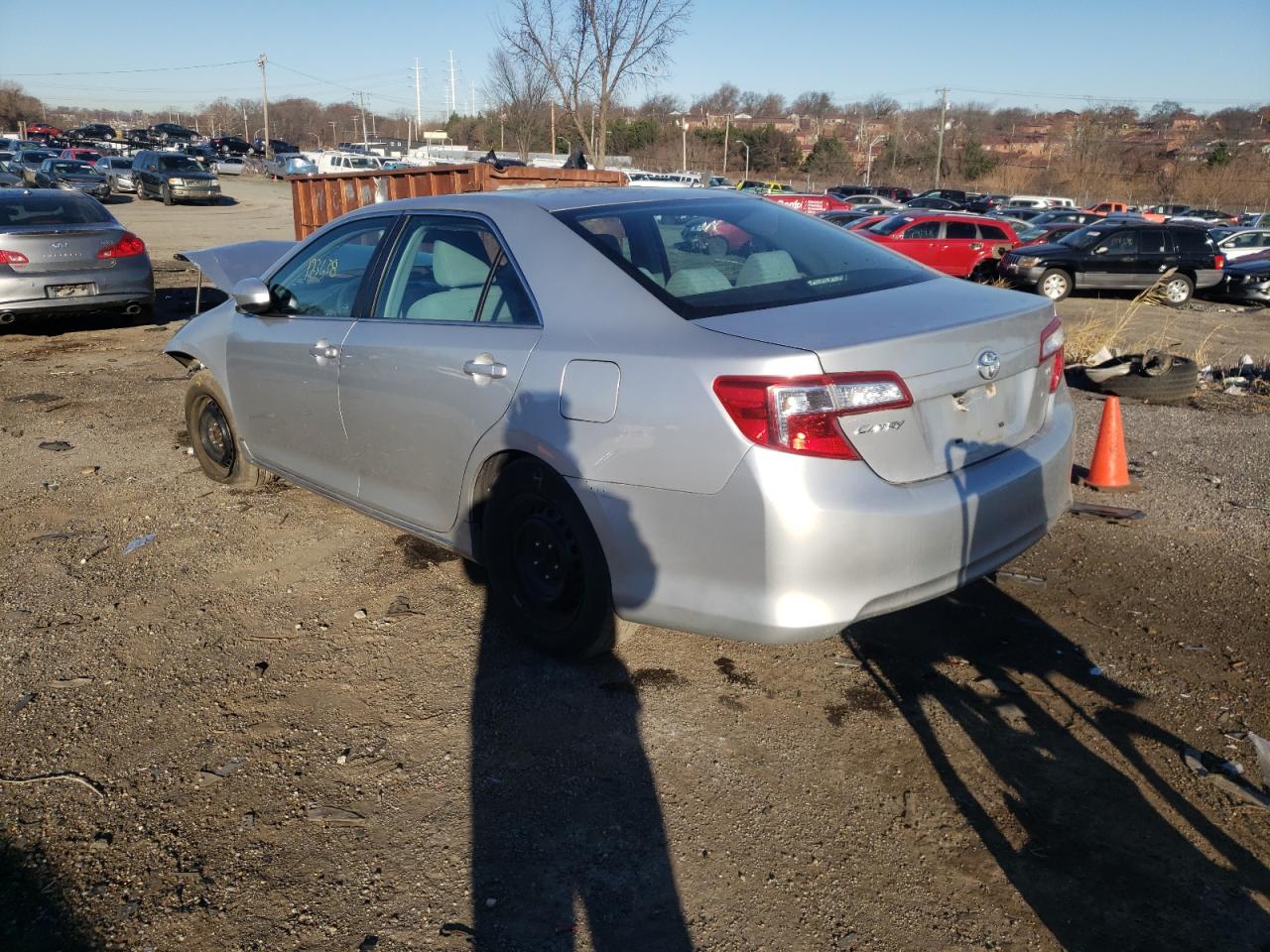Photo 3 from auction – 2014 TOYOTA CAMRY L with VIN 4T4BF1FK4ER351159