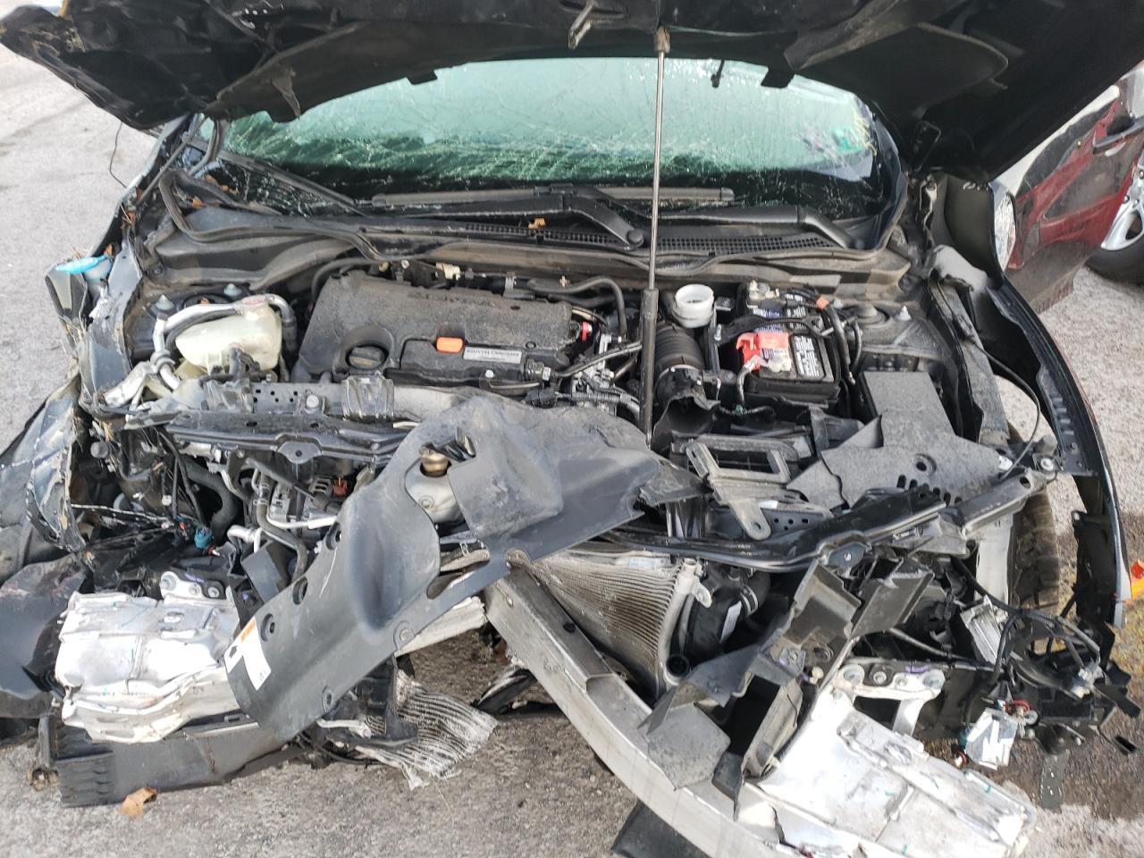 Photo 7 from auction – 2020 HONDA CIVIC LX with VIN 19XFC2F68LE215517