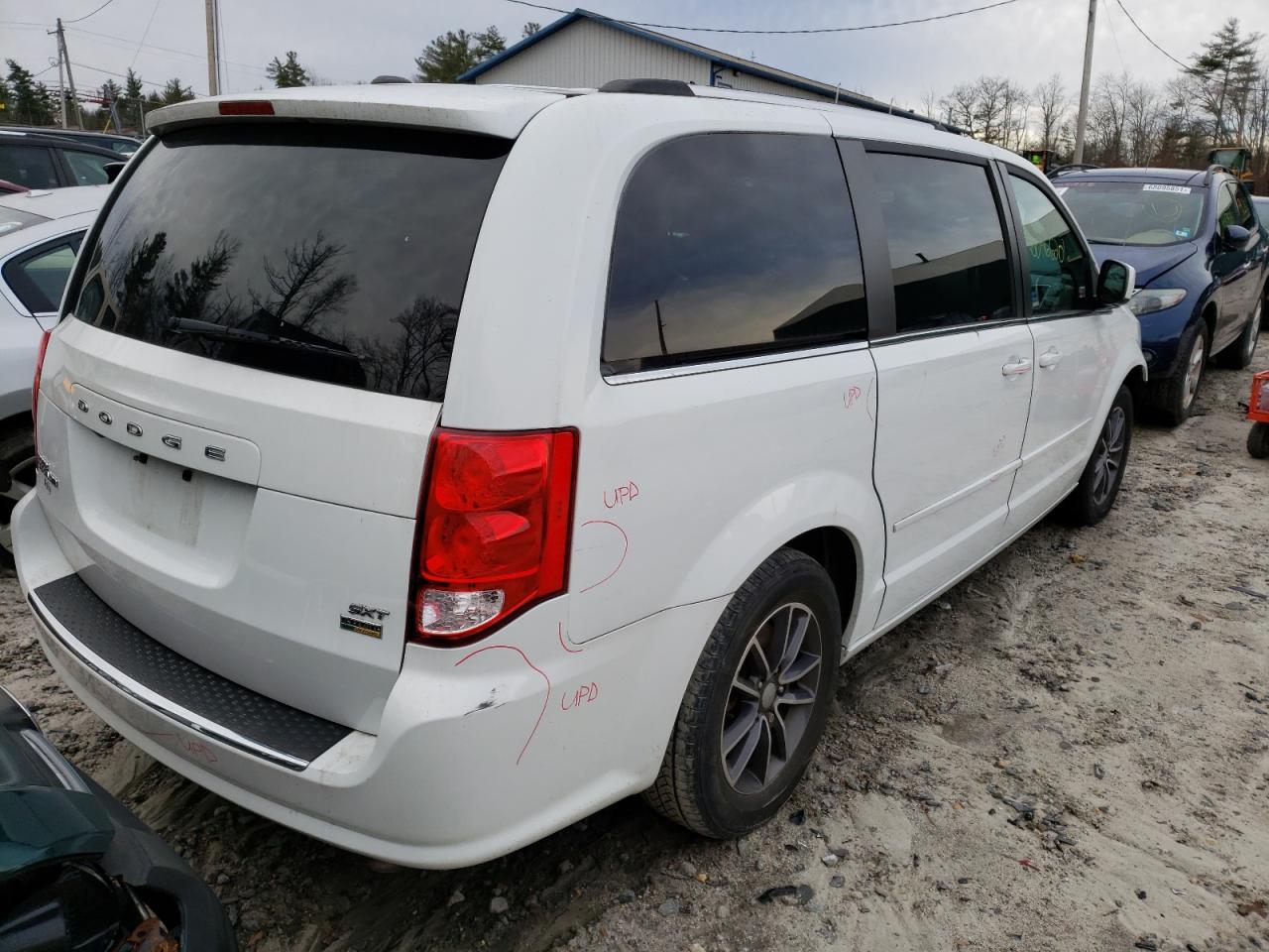 Photo 4 from auction – 2017 DODGE GRAND CARA with VIN 2C4RDGCG2HR699145