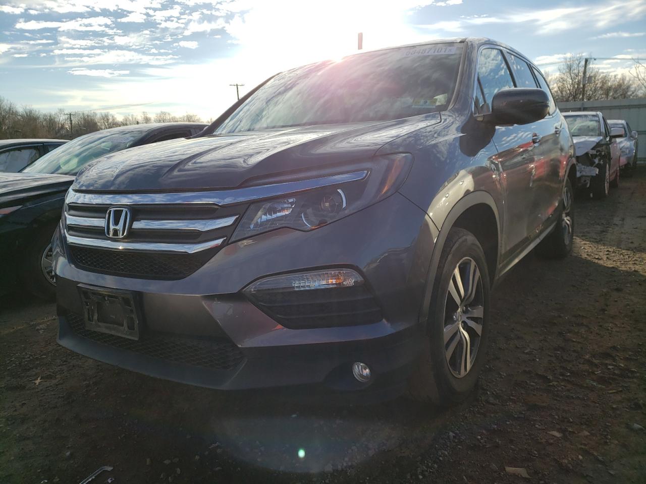 Photo 2 from auction – 2016 HONDA PILOT EXL with VIN 5FNYF6H58GB015524
