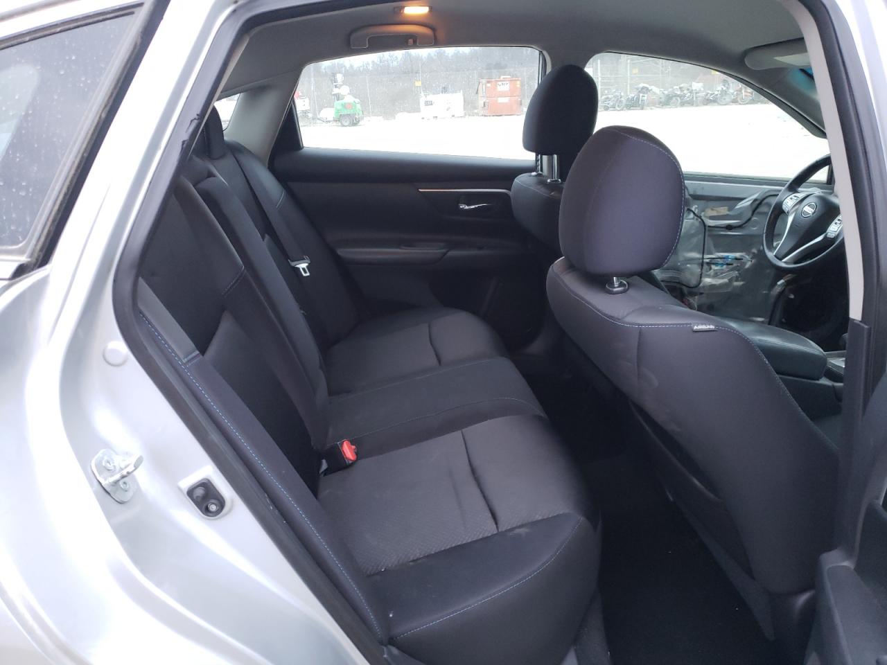Photo 6 from auction – 2016 NISSAN ALTIMA 2.5 with VIN 1N4AL3AP5GC128421