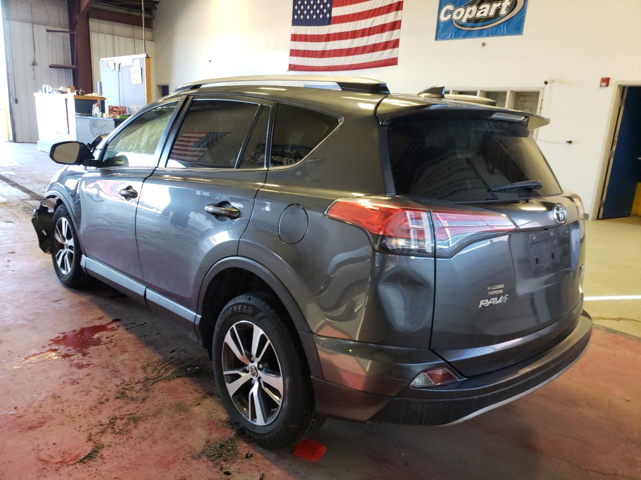 Photo 3 from auction – 2018 TOYOTA RAV4 ADVEN with VIN JTMRFREV6JD244485