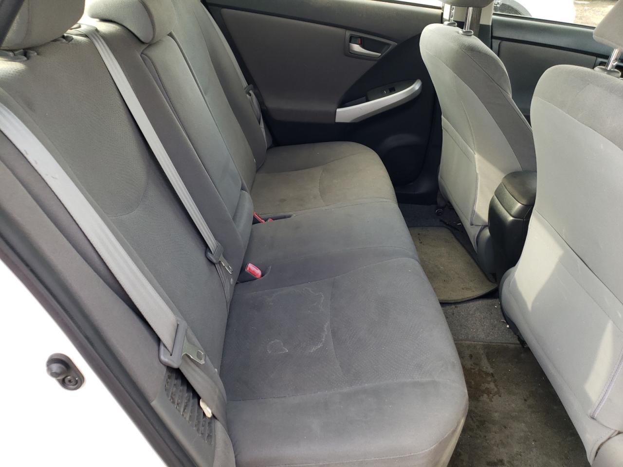 Photo 6 from auction – 2012 TOYOTA PRIUS with VIN JTDKN3DU7C1499189