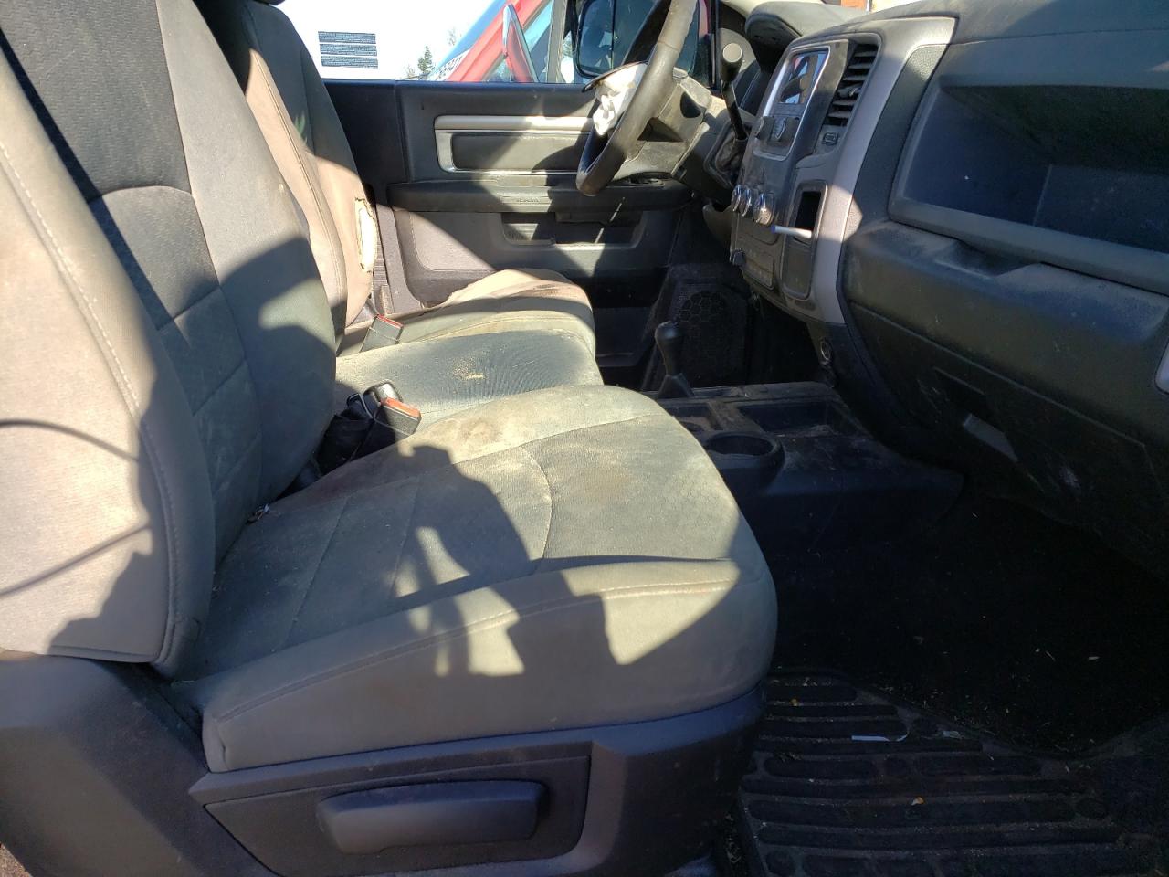 Photo 5 from auction – 2015 RAM 3500 ST with VIN 3C63R3AJ9FG503047