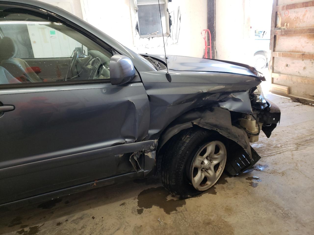 Photo 9 from auction – 2006 TOYOTA HIGHLANDER with VIN JTEGD21A360133135