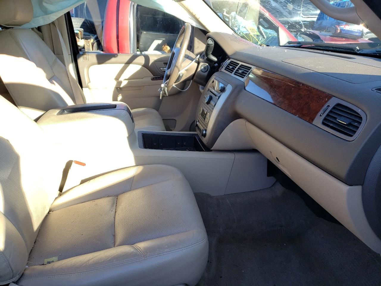 Photo 5 from auction – 2013 GMC YUKON SLT with VIN 1GKS2CE07DR346081