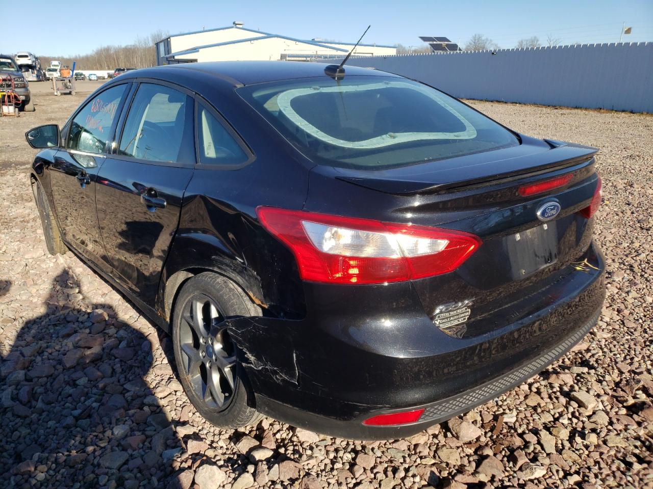 Foto 3 de la subasta – 2013 FORD FOCUS SE con VIN 1FADP3F21DL103283