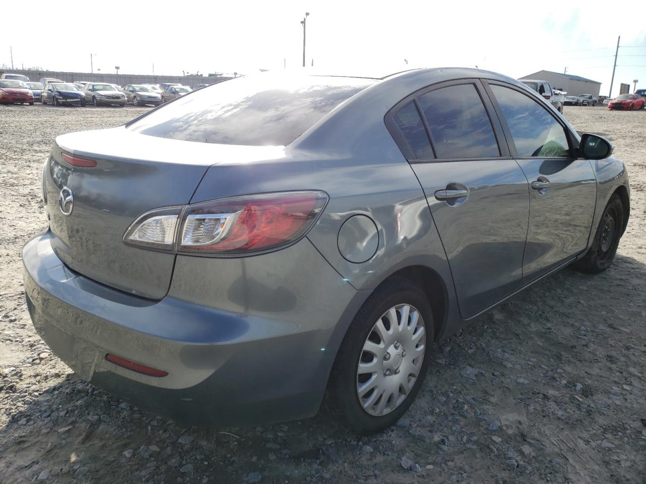Photo 4 from auction – 2012 MAZDA 3 I with VIN JM1BL1UF1C1525880