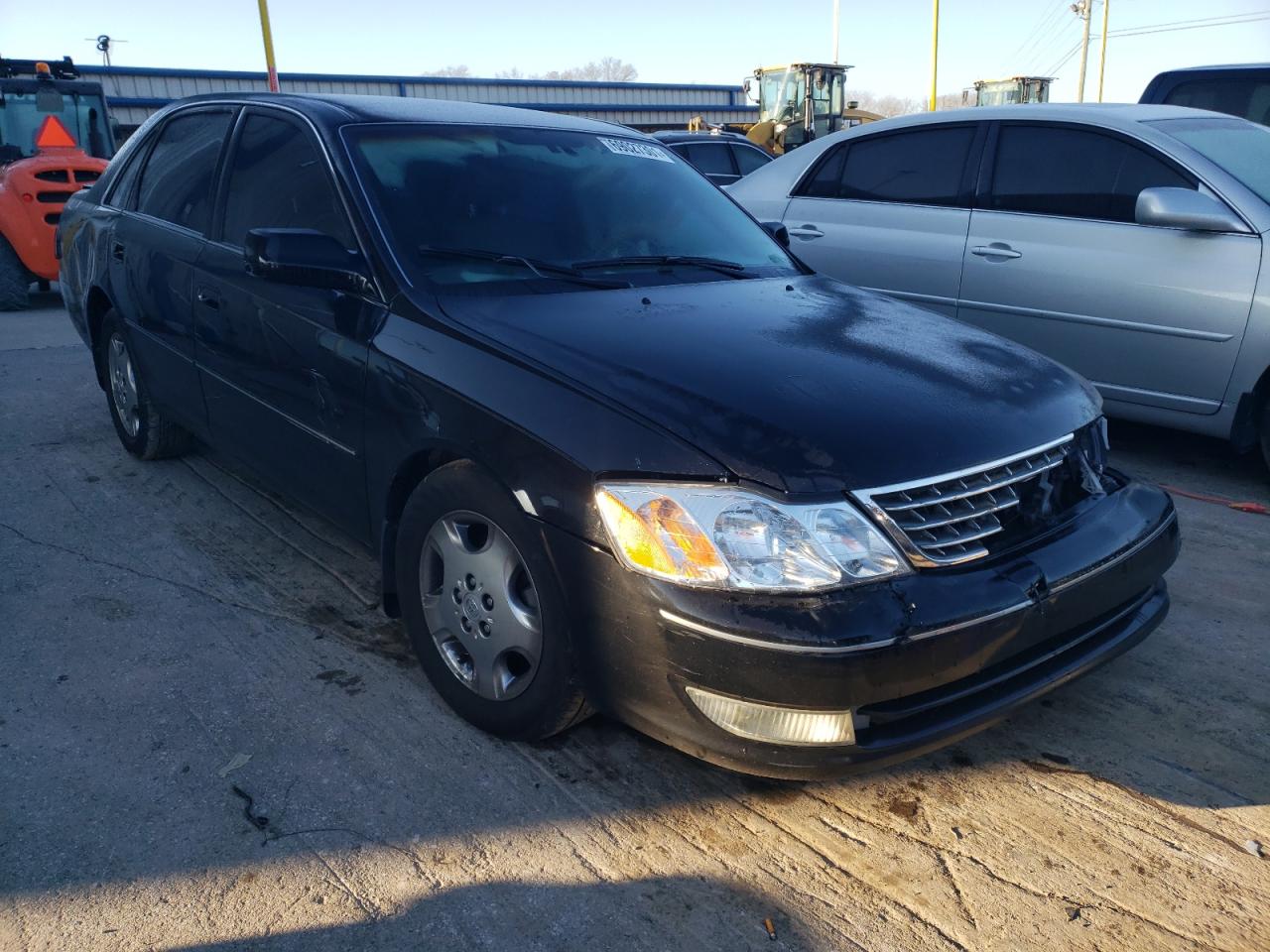 TOYOTA AVALON XL 2003 with VIN 4T1BF28B93U267610 - Photo from auction