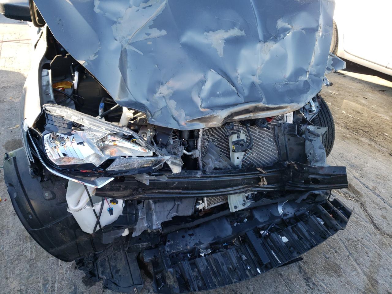 Photo 9 from auction – 2016 NISSAN SENTRA S with VIN 3N1AB7AP8GL669832