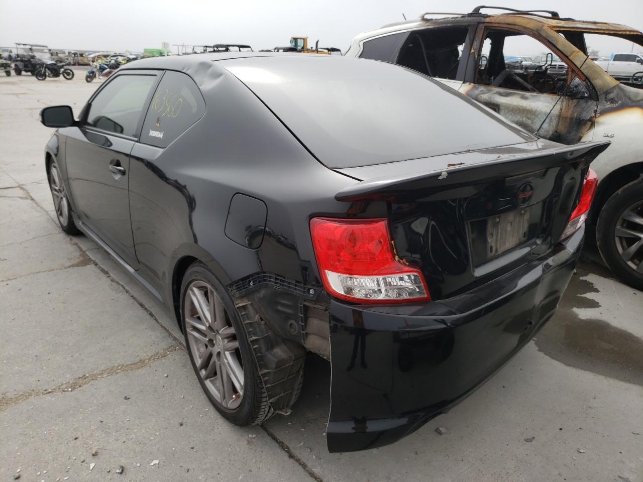Photo 3 from auction – 2013 TOYOTA SCION TC with VIN JTKJF5C71D3057779