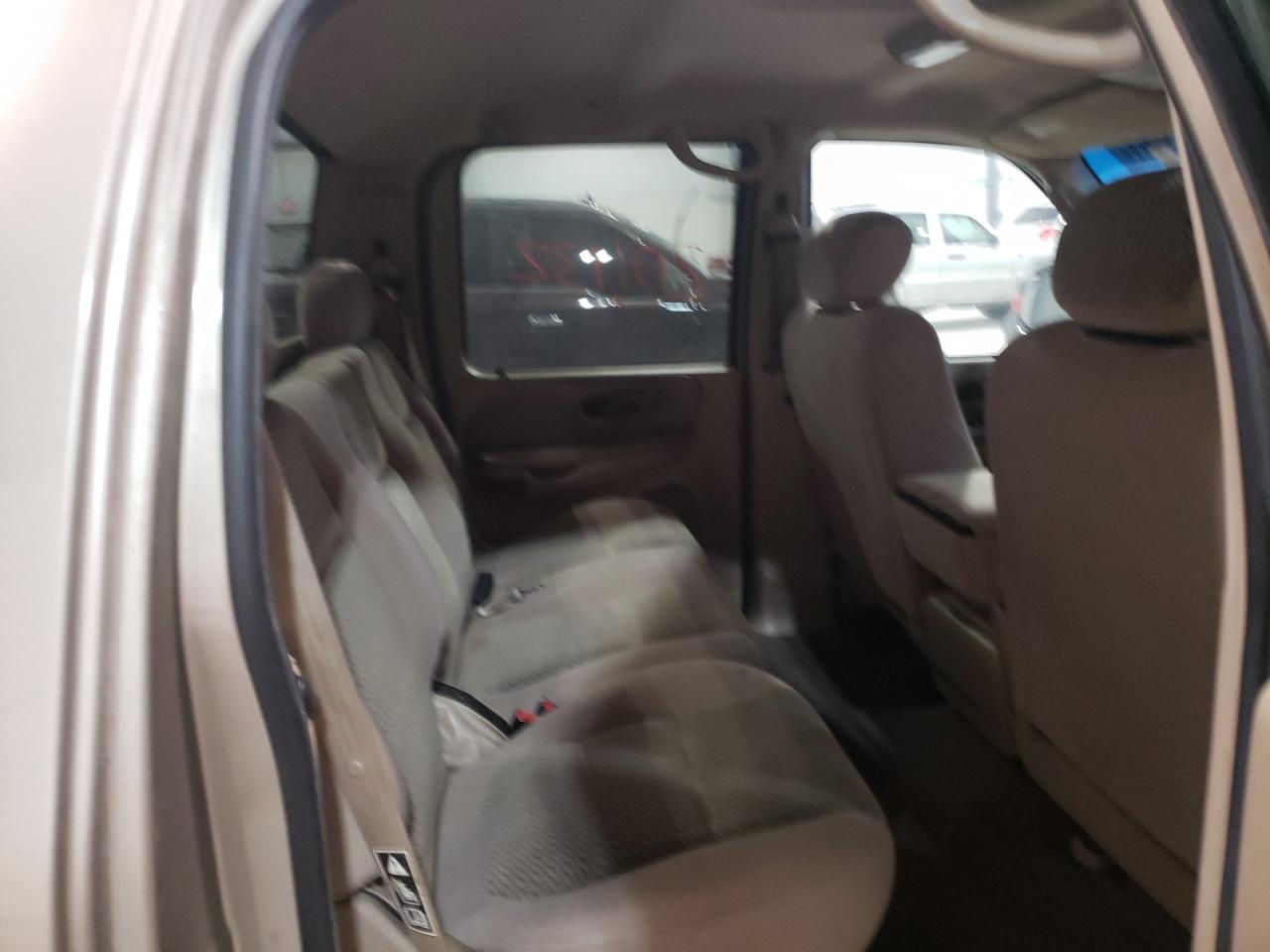 Photo 6 from auction – 2002 FORD F150 SUPER with VIN 1FTRW07602KD39980