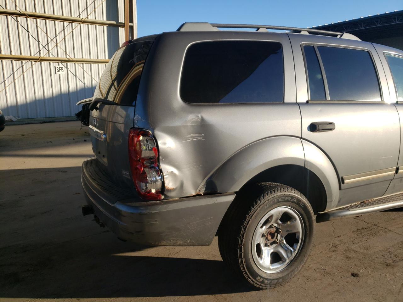 Photo 9 from auction – 2005 DODGE DURANGO LI with VIN 1D4HD58D85F533121