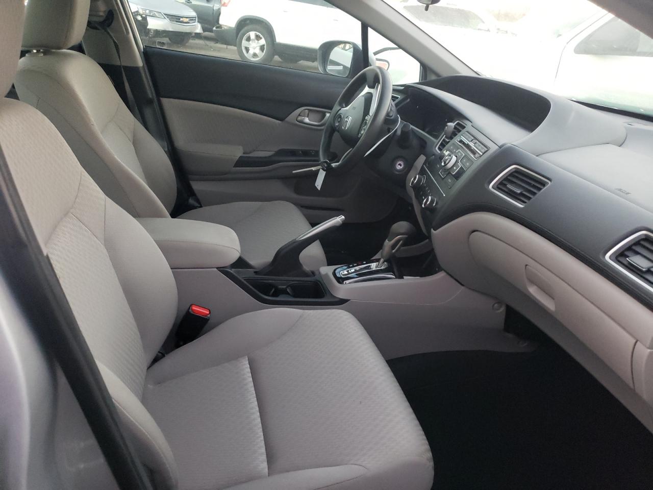 Photo 5 from auction – 2014 HONDA CIVIC LX with VIN 2HGFB2F55EH525532