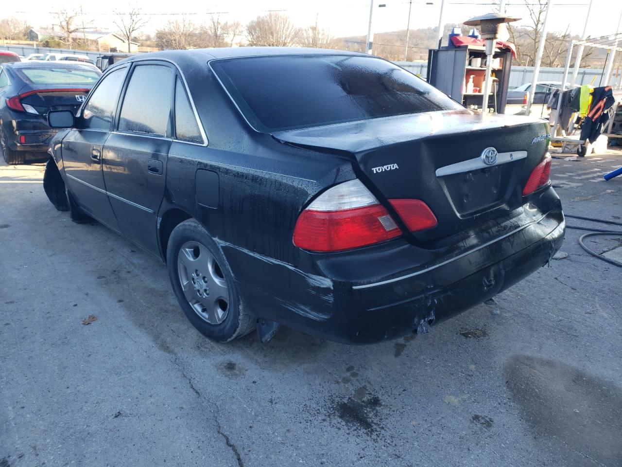 Photo 3 from auction – 2003 TOYOTA AVALON XL with VIN 4T1BF28B93U267610