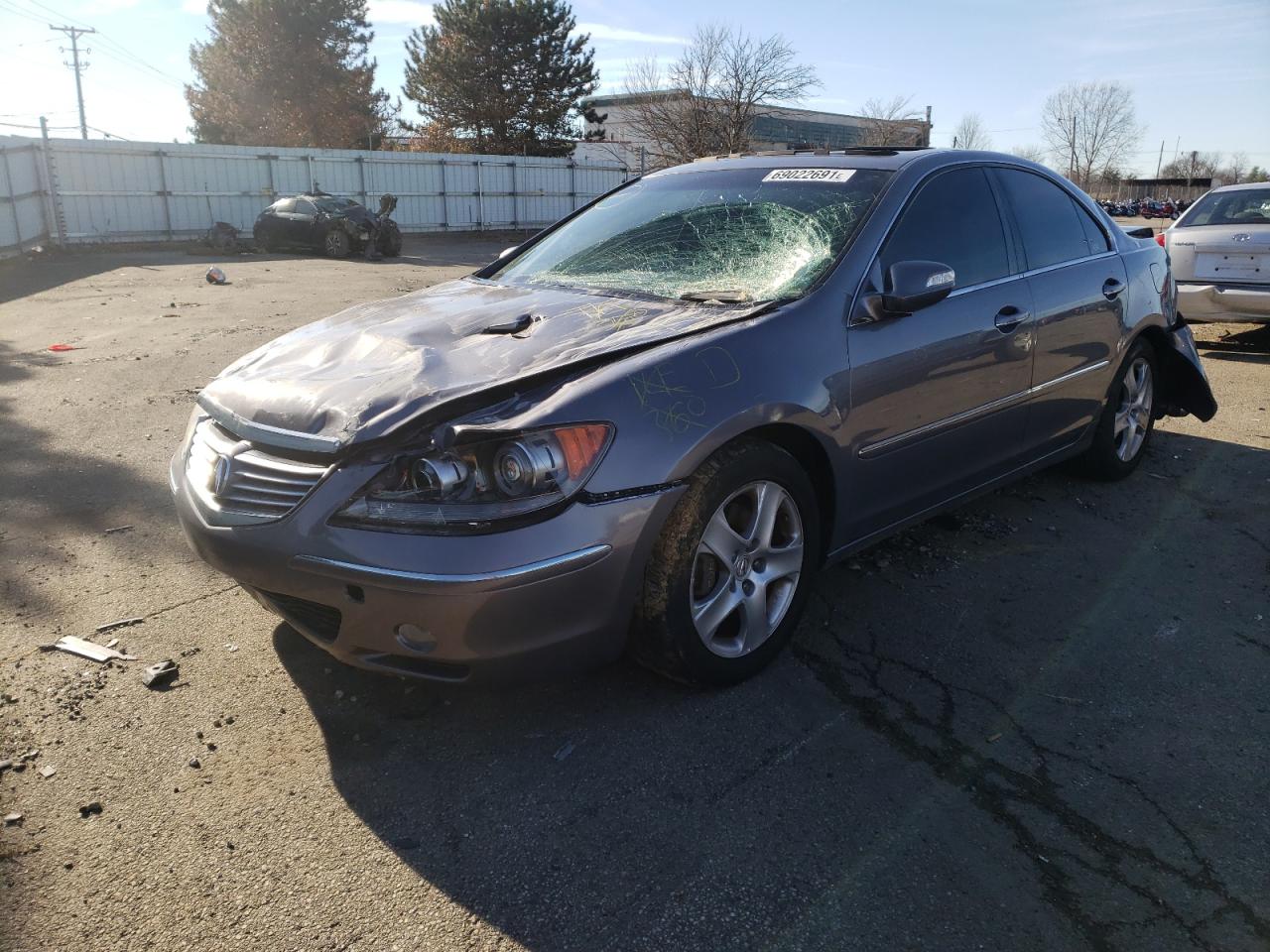 Photo 2 from auction – 2005 ACURA RL with VIN JH4KB16505C007286