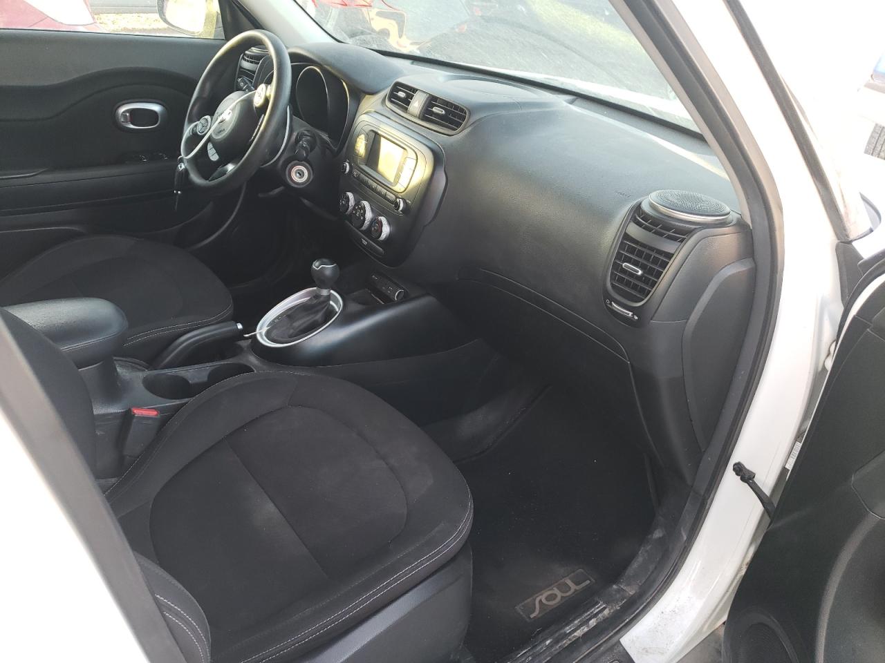 Photo 5 from auction – 2018 KIA SOUL with VIN KNDJN2A2XJ7595224