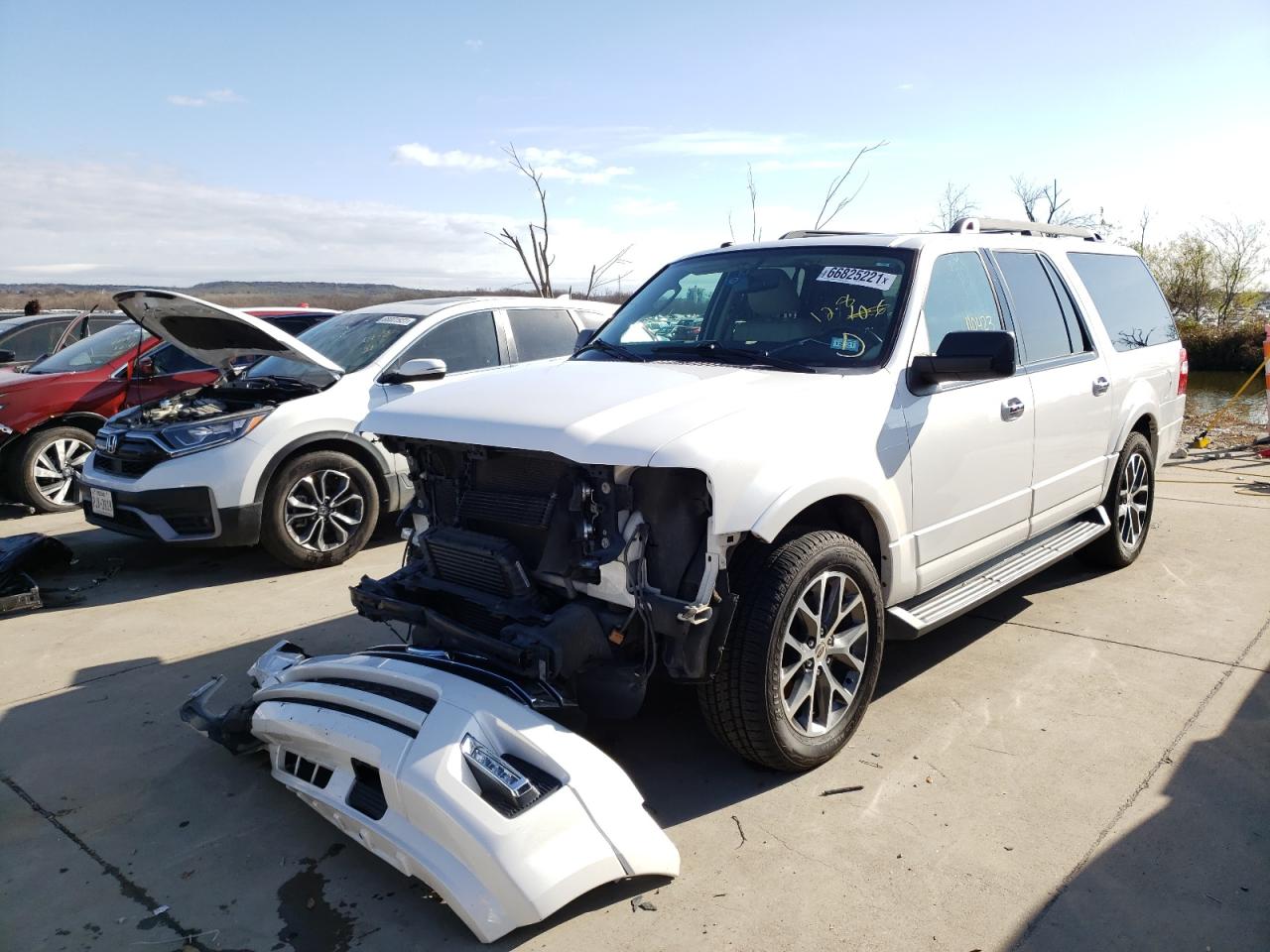 Photo 2 from auction – 2016 FORD EXPEDITION with VIN 1FMJK1HT4GEF18172