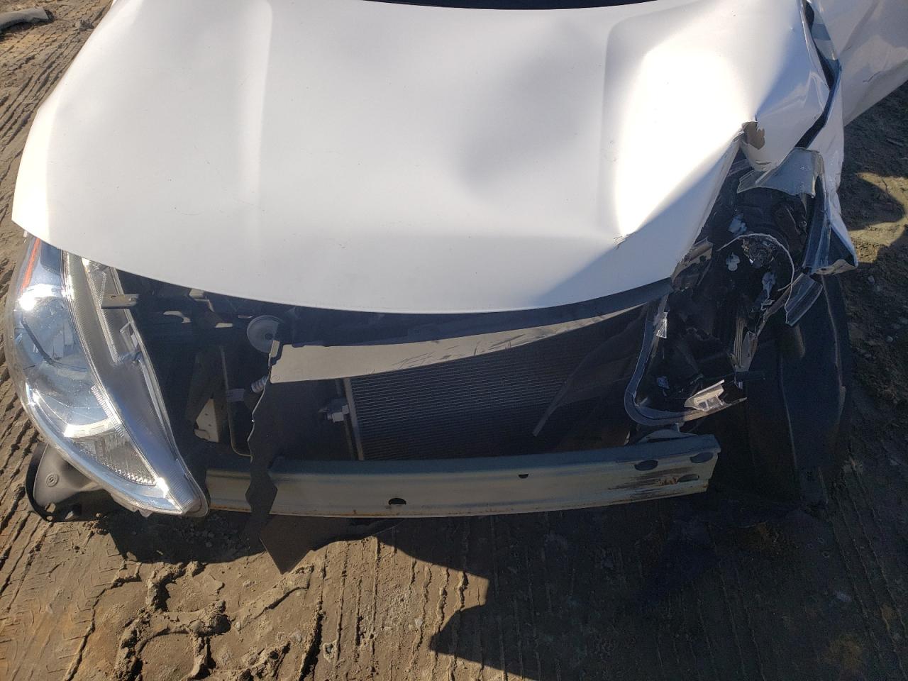 Foto 7 de la subasta – 2016 NISSAN VERSA S con VIN 3N1CN7AP4GL900516