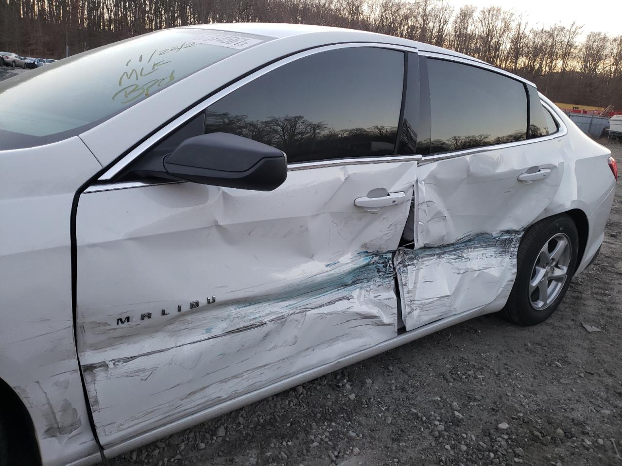 Photo 9 from auction – 2018 CHEVROLET MALIBU LS with VIN 1G1ZB5ST2JF231611