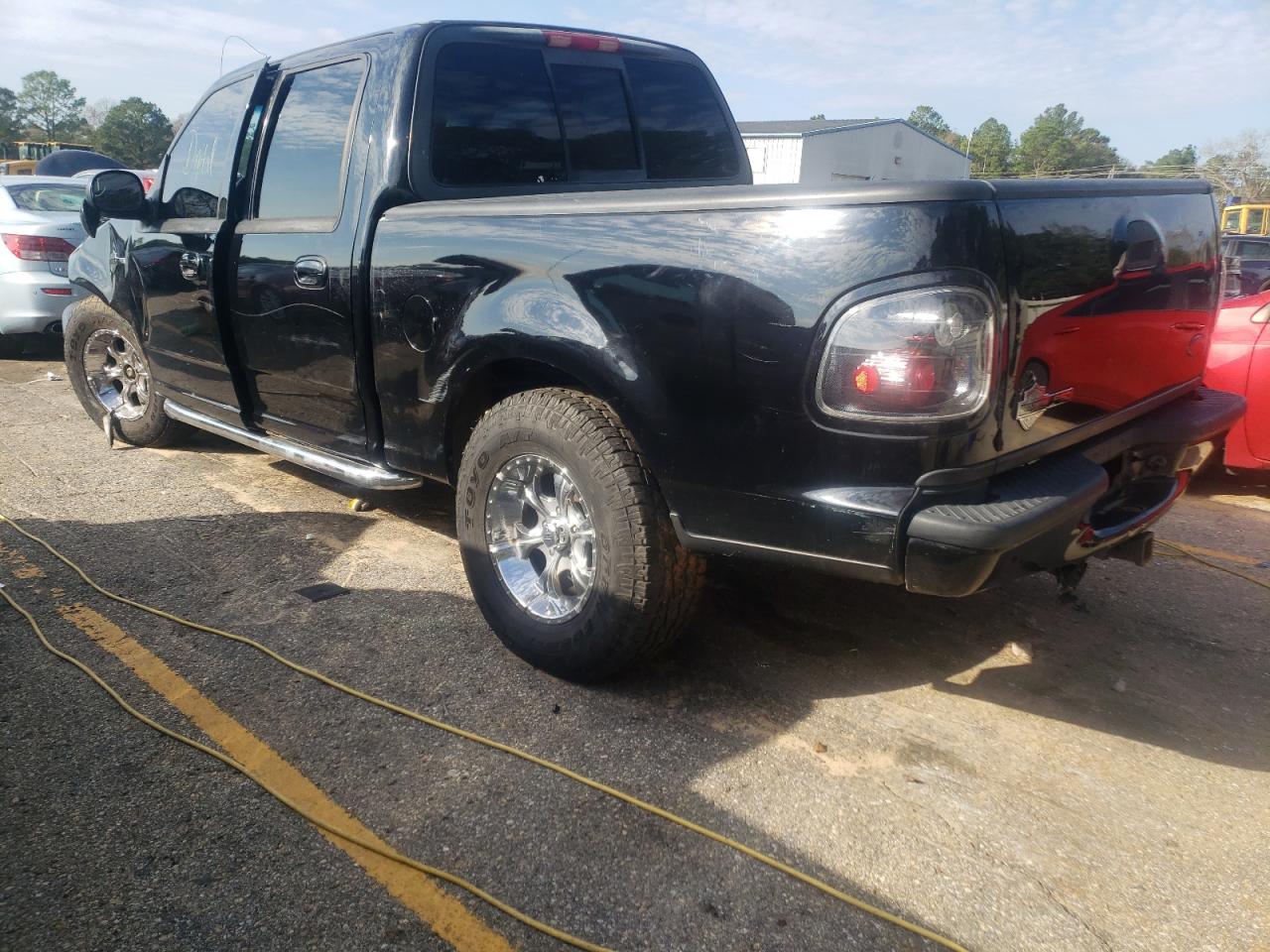 Photo 3 from auction – 2001 FORD F150 SUPER with VIN 1FTRW07L41KA90359