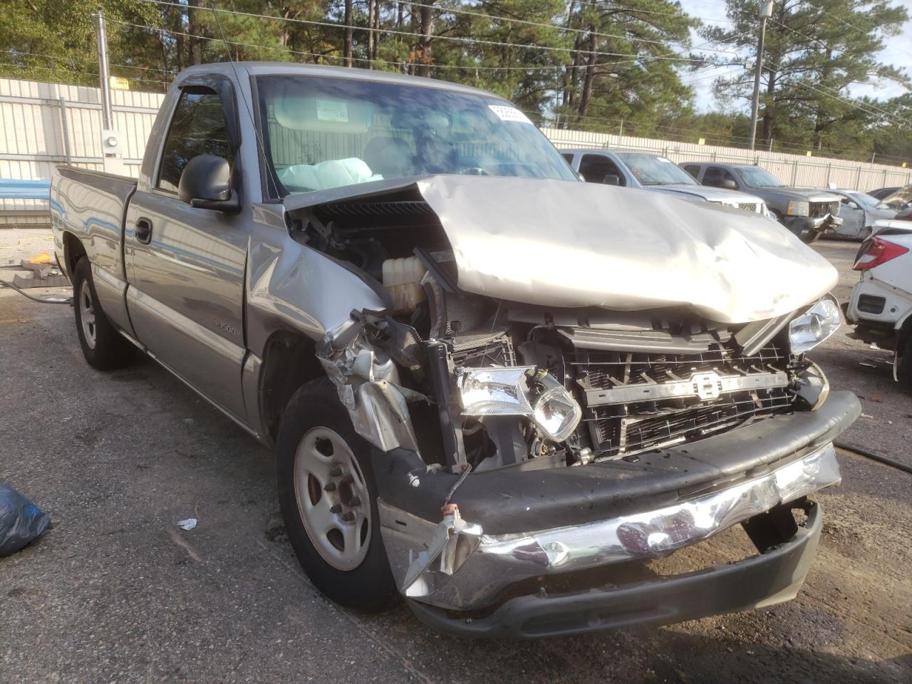 CHEVROLET SILVERADO 2002 with VIN 1GCEC14V72Z166152 - Photo from auction
