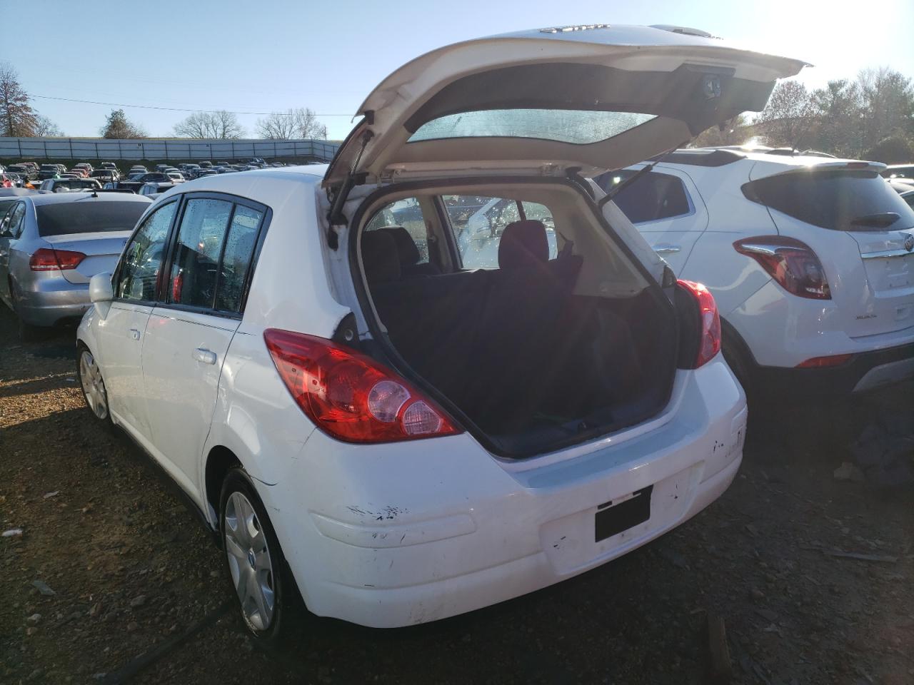 Photo 3 from auction – 2011 NISSAN VERSA S with VIN 3N1BC1CP5BL441081