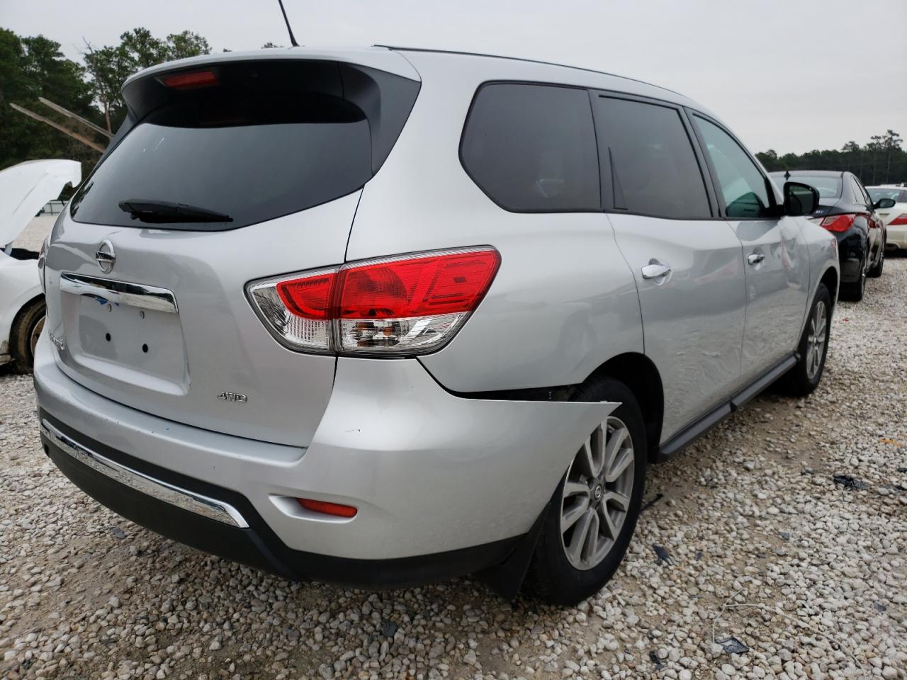 Photo 4 from auction – 2014 NISSAN PATHFINDER with VIN 5N1AR2MM1EC717186
