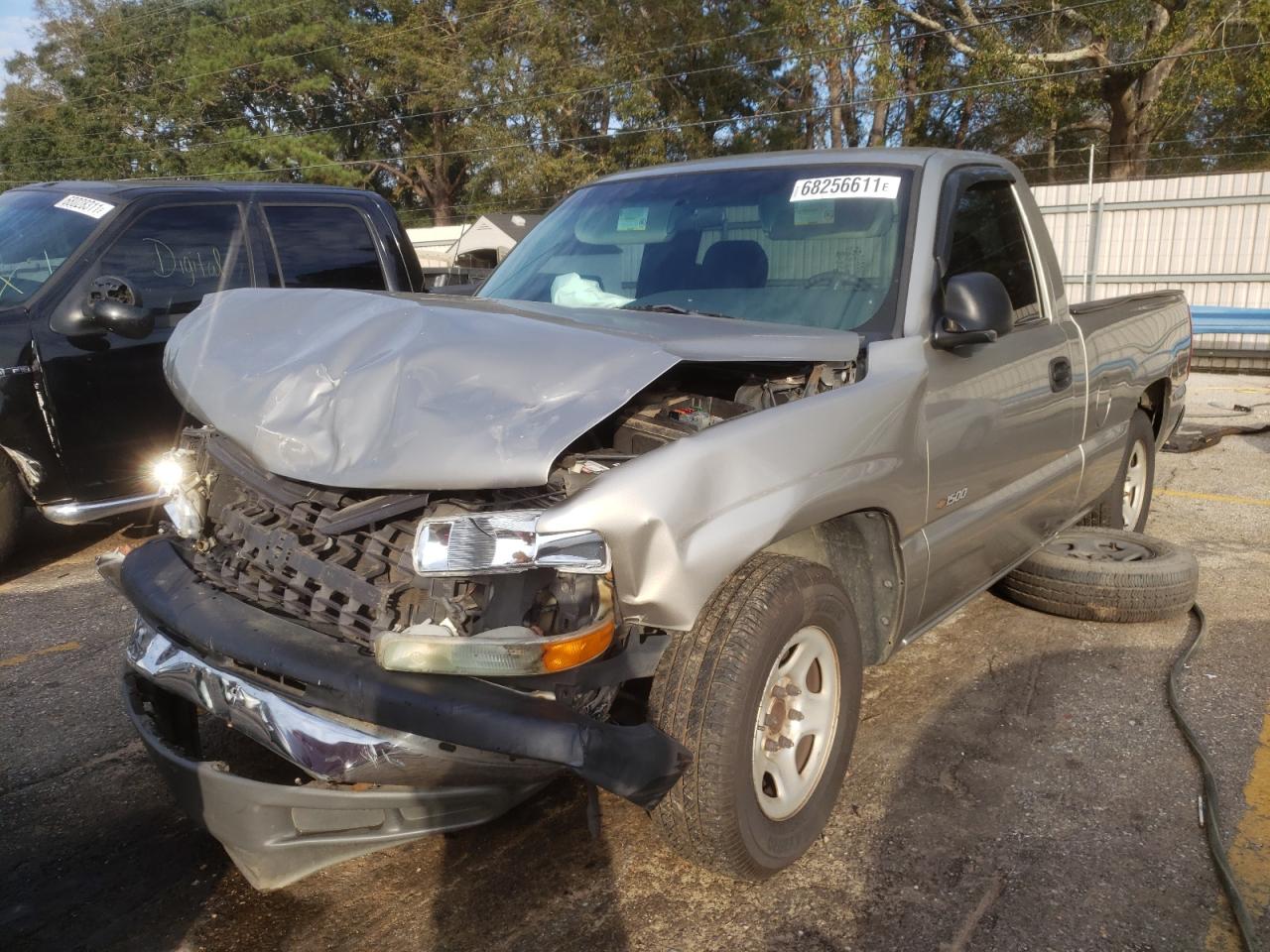 Photo 2 from auction – 2002 CHEVROLET SILVERADO with VIN 1GCEC14V72Z166152