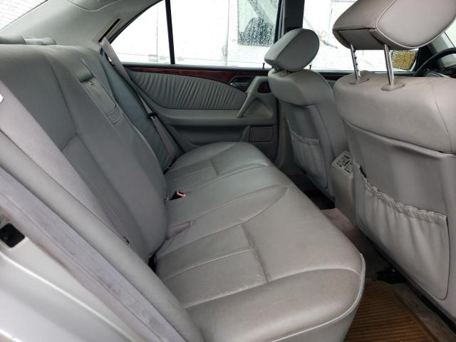 Photo 6 from auction – 1999 MERCEDES-BENZ E 320 with VIN WDBJF65H9XA812758