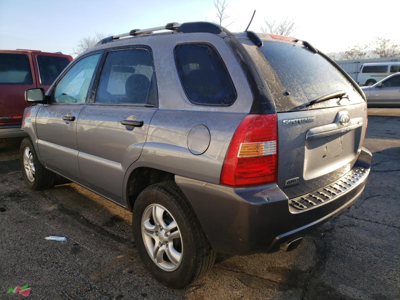 Photo 3 from auction – 2008 KIA SPORTAGE E with VIN KNDJE723287548798