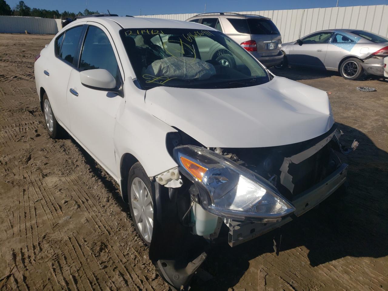NISSAN VERSA S 2016 with VIN 3N1CN7AP4GL900516 - Photo from auction