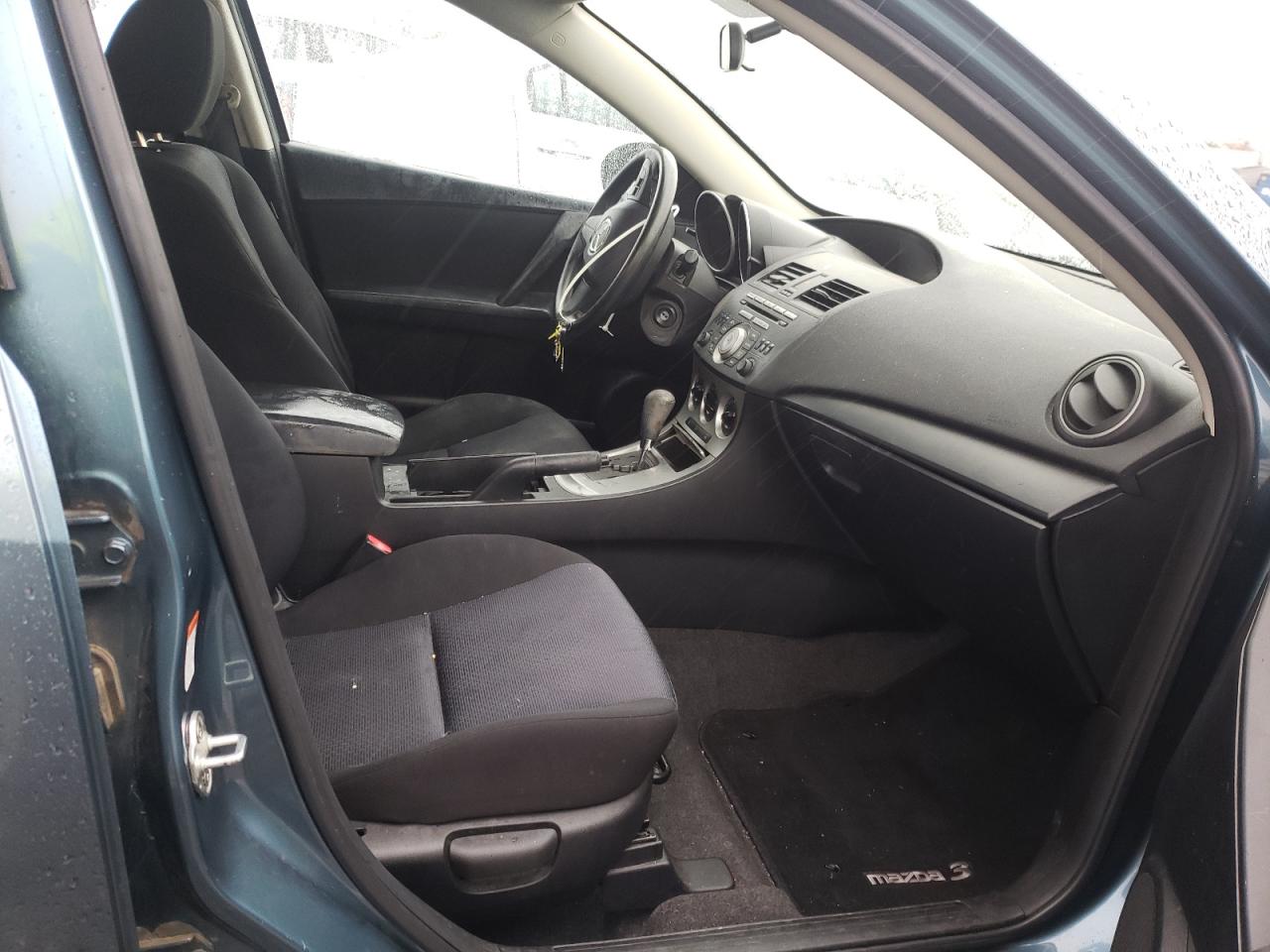 Photo 5 from auction – 2010 MAZDA 3 I with VIN JM1BL1SG2A1206206