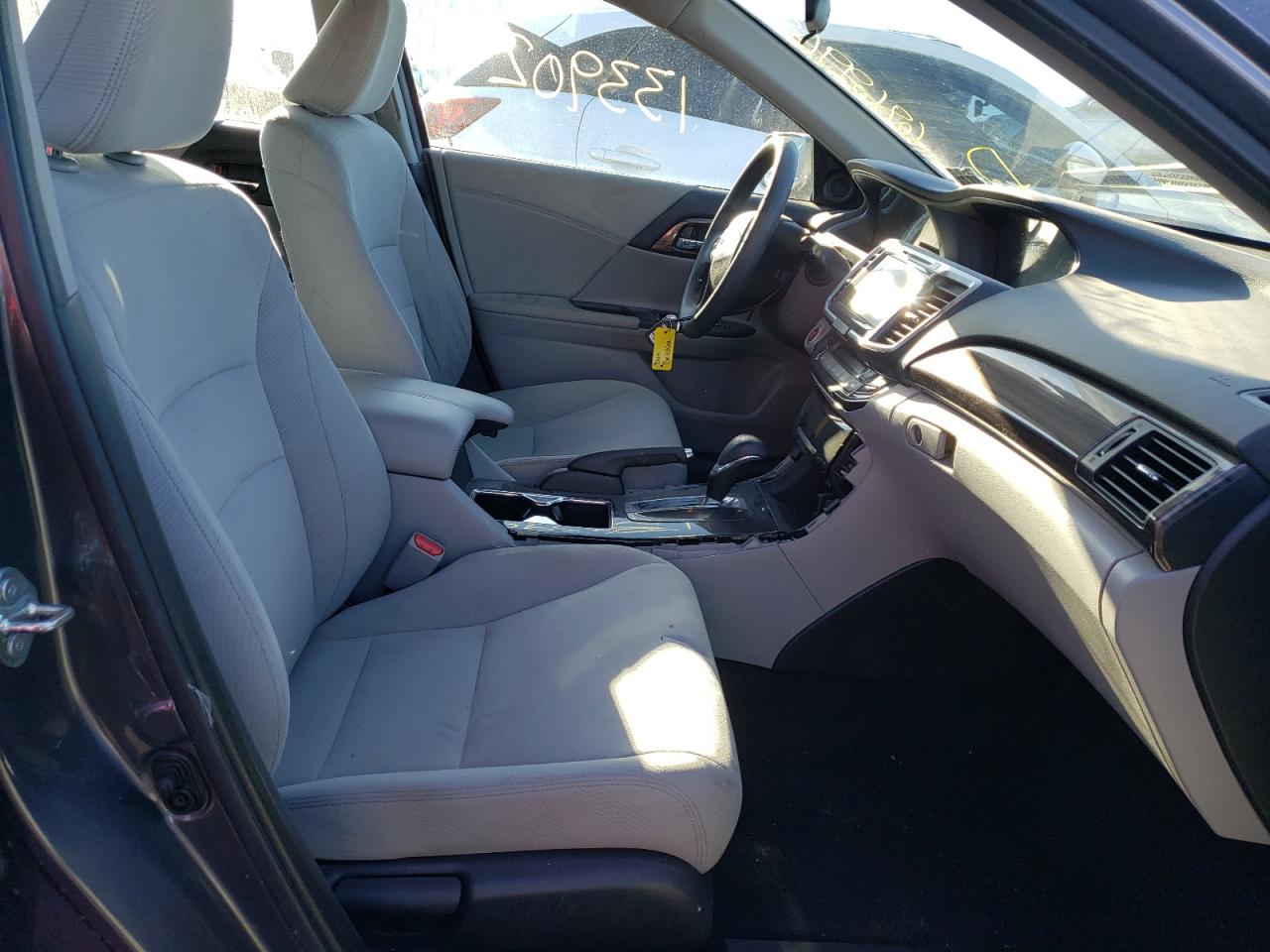 Photo 5 from auction – 2016 HONDA ACCORD EX with VIN 1HGCR2F09GA003085