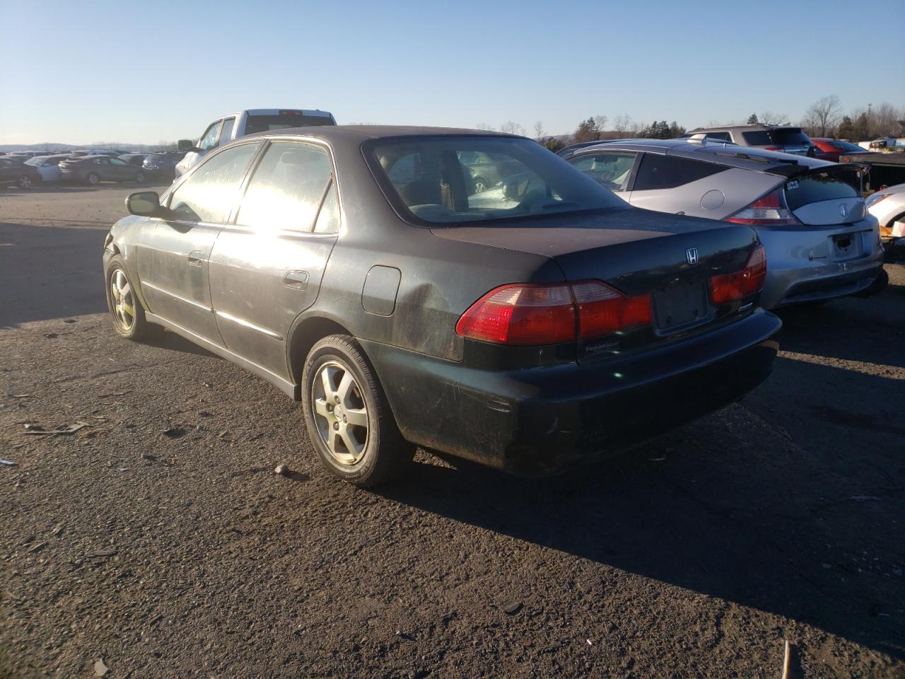 Photo 3 from auction – 2000 HONDA ACCORD with VIN 1HGCG6691YA112721