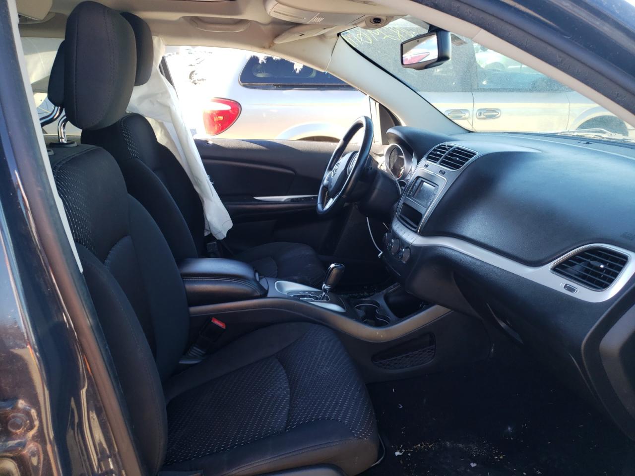 Photo 5 from auction – 2017 DODGE JOURNEY CR with VIN 3C4PDCGG2HT625778