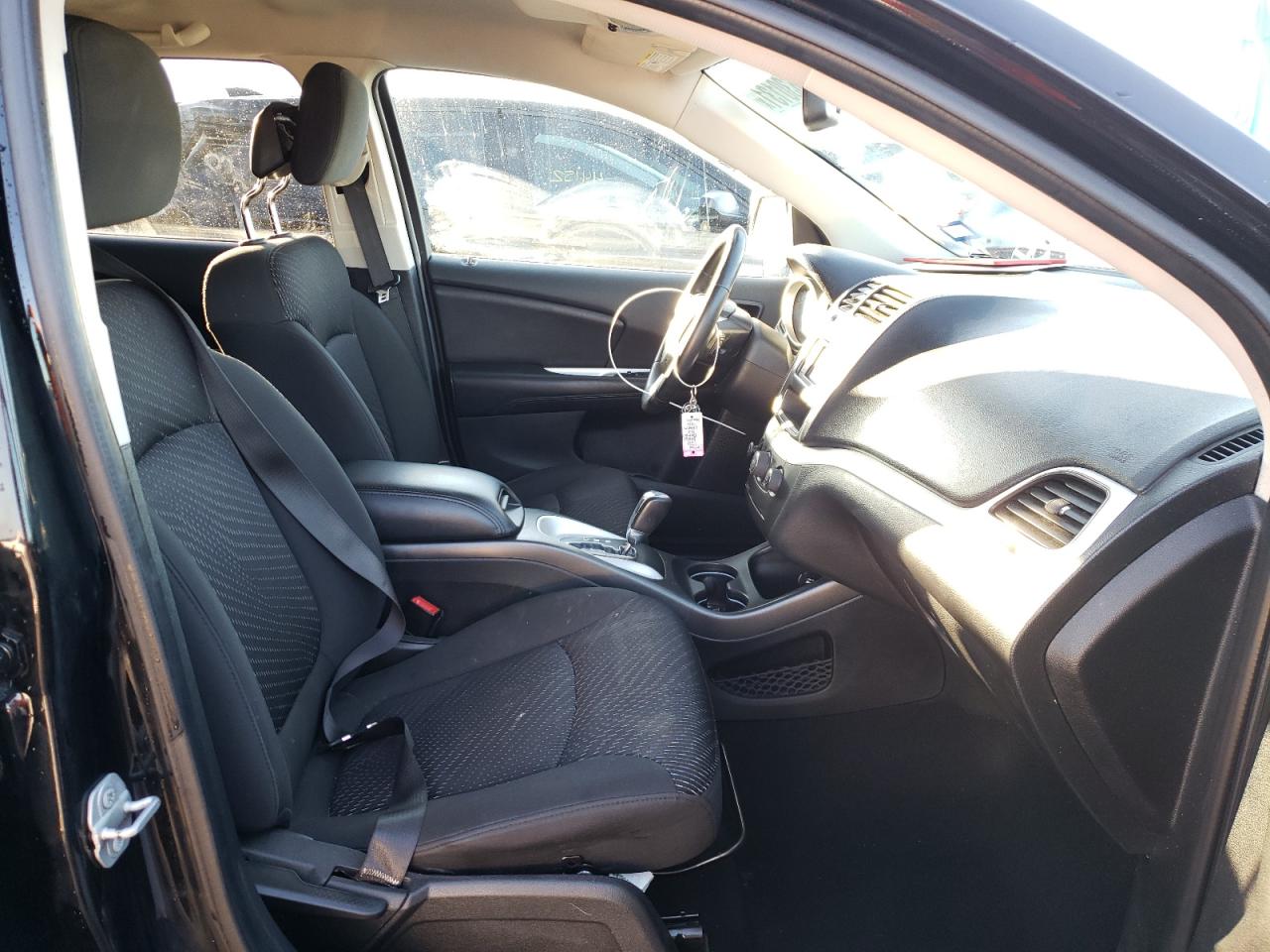 Photo 5 from auction – 2018 DODGE JOURNEY SE with VIN 3C4PDCAB2JT444411