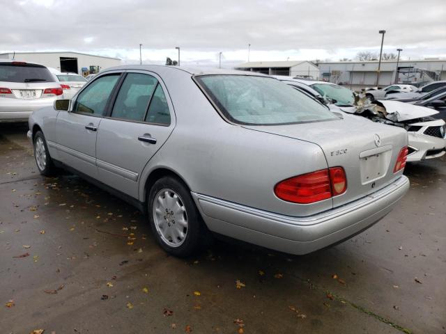 Photo 3 from auction – 1999 MERCEDES-BENZ E 320 with VIN WDBJF65H9XA812758