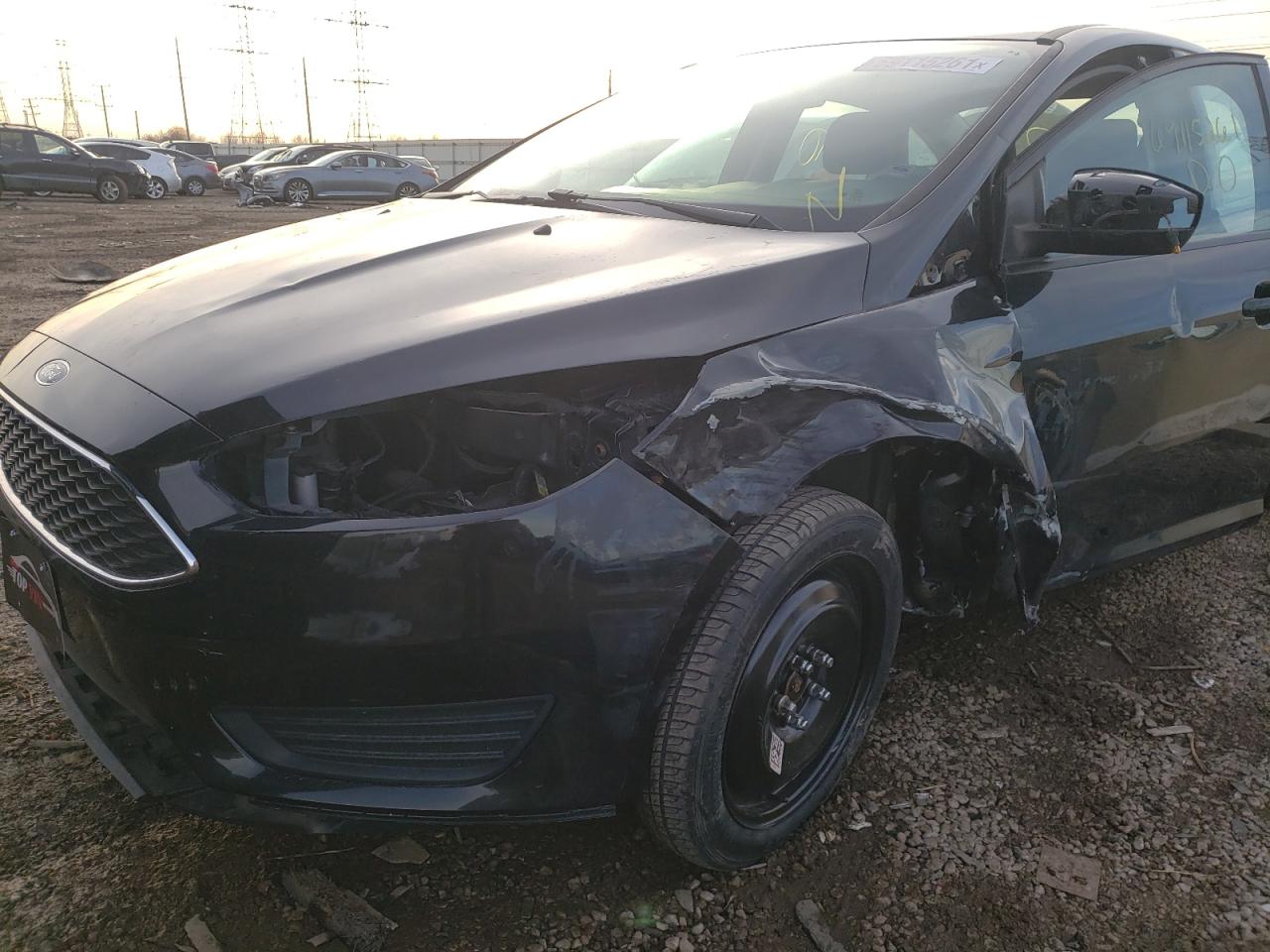 Photo 9 from auction – 2015 FORD FOCUS SE with VIN 1FADP3F23FL304993