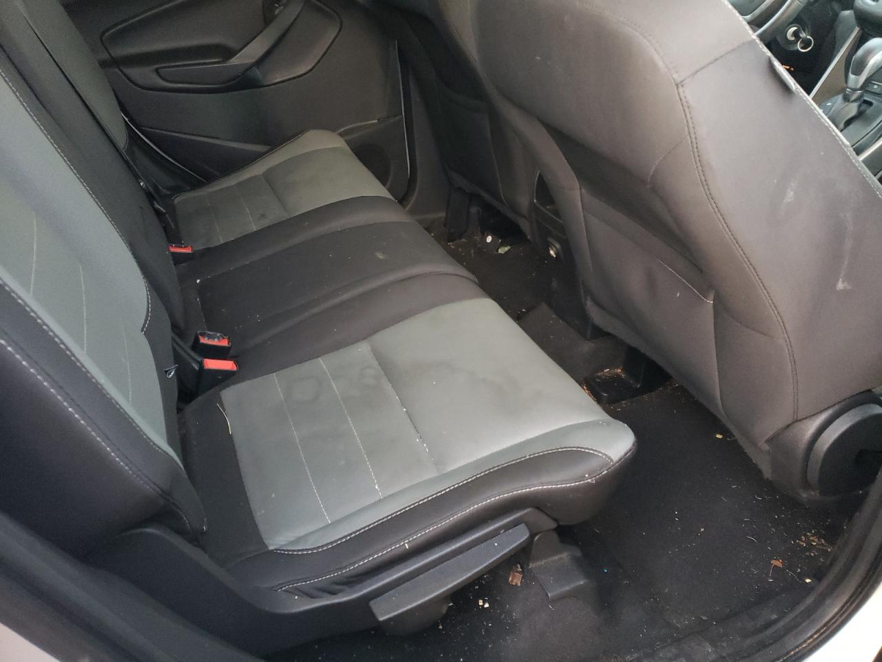 Photo 6 from auction – 2016 FORD ESCAPE SE with VIN 1FMCU9GX0GUC89257