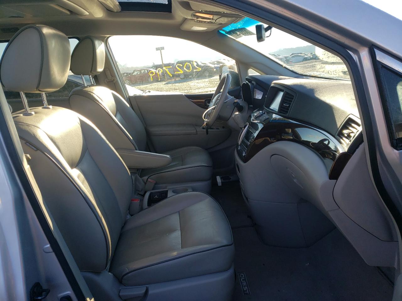 Photo 5 from auction – 2014 NISSAN QUEST S with VIN JN8AE2KP7E9107145