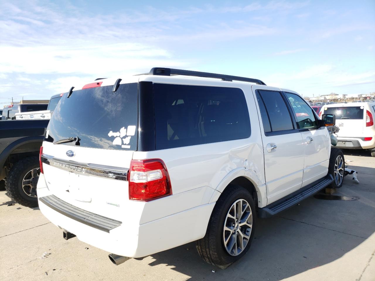 Zdjęcie 4 z aukcji – 2016 FORD EXPEDITION z VIN 1FMJK1HT4GEF18172