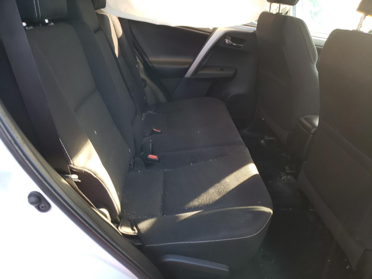Photo 6 from auction – 2018 TOYOTA RAV4 ADVEN with VIN 2T3RFREV9JW807502