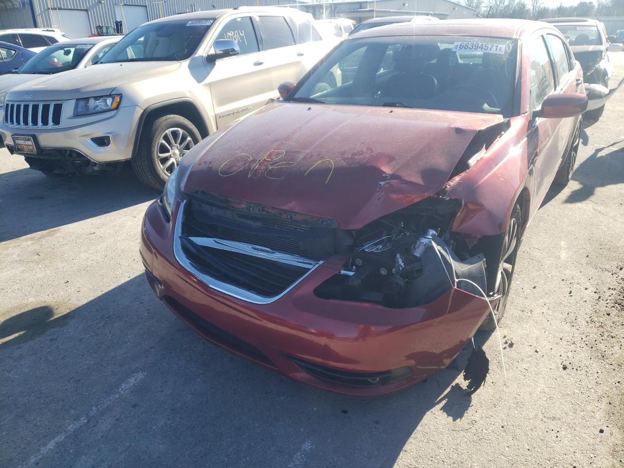 Photo 9 from auction – 2013 CHRYSLER 200 LIMITE with VIN 1C3CCBCGXDN570559