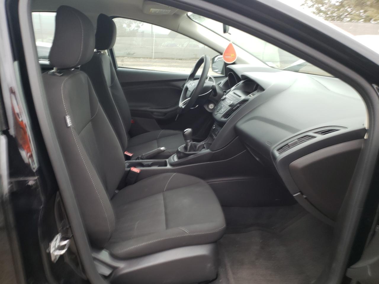Photo 5 from auction – 2016 FORD FOCUS S with VIN 1FADP3E23GL249027