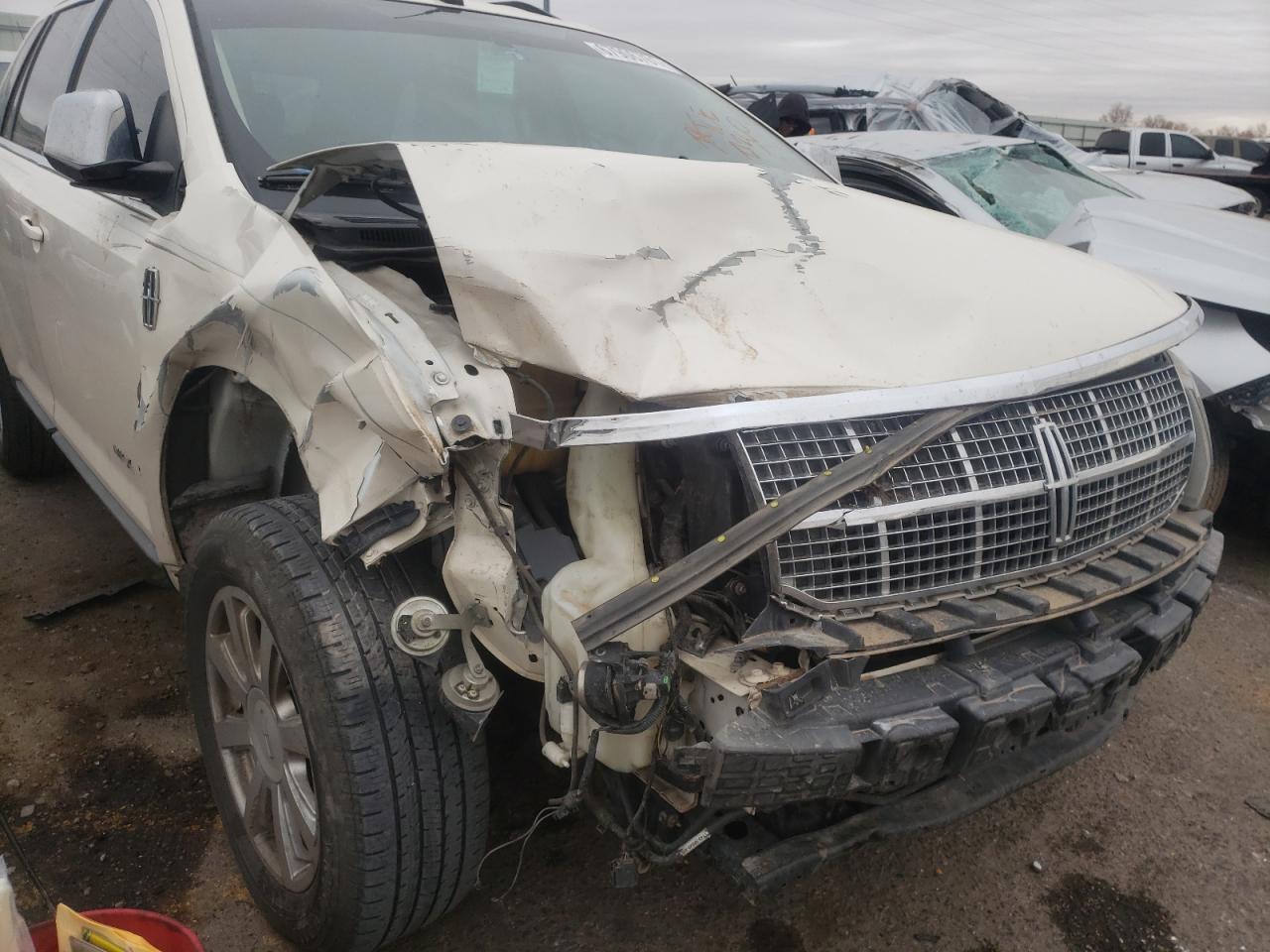 Фото 9 с аукциона – 2008 LINCOLN MKX с VIN 2LMDU68C58BJ18188
