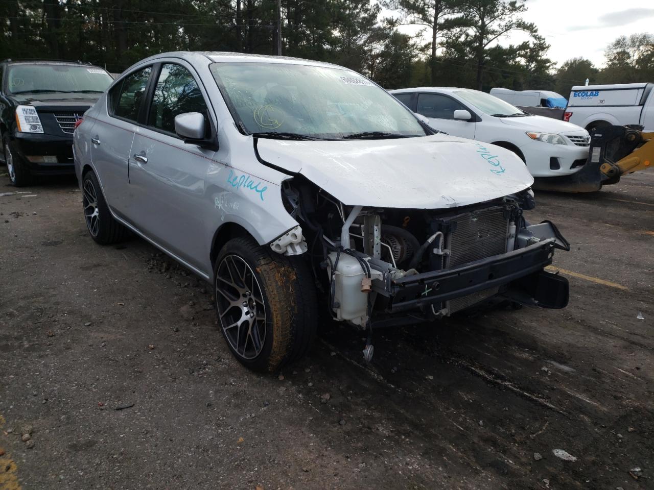 NISSAN VERSA S 2017 with VIN 3N1CN7AP5HL860111 - Photo from auction