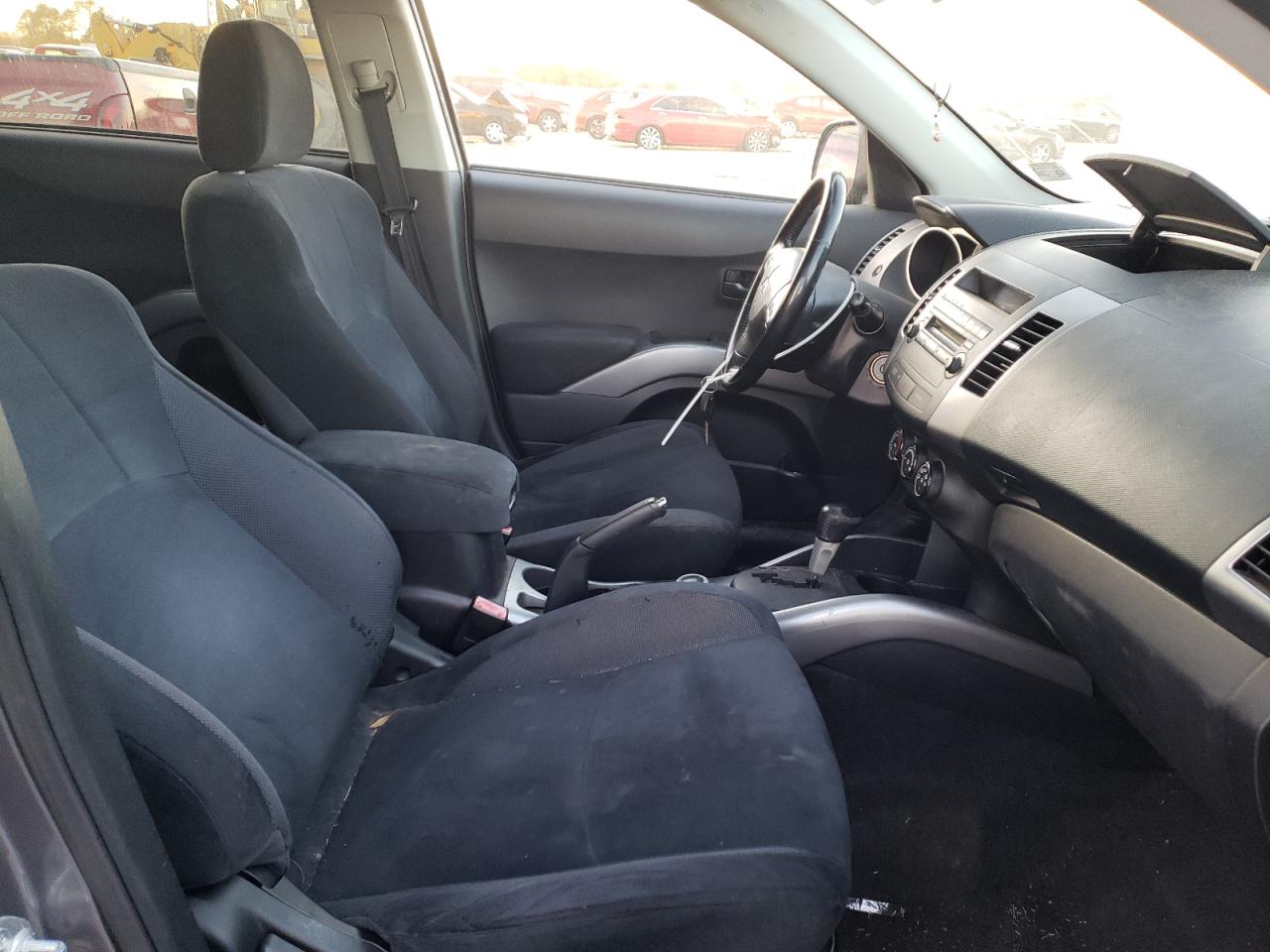 Photo 5 from auction – 2007 MITSUBISHI OUTLANDER with VIN JA4MT31X57Z004891