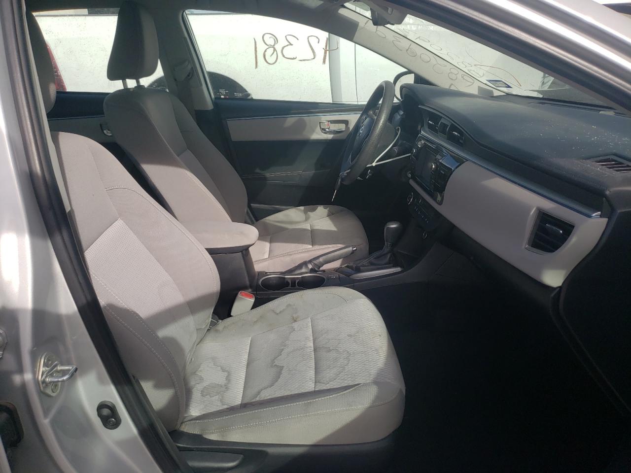 Photo 5 from auction – 2015 TOYOTA COROLLA L with VIN 2T1BURHE3FC245679