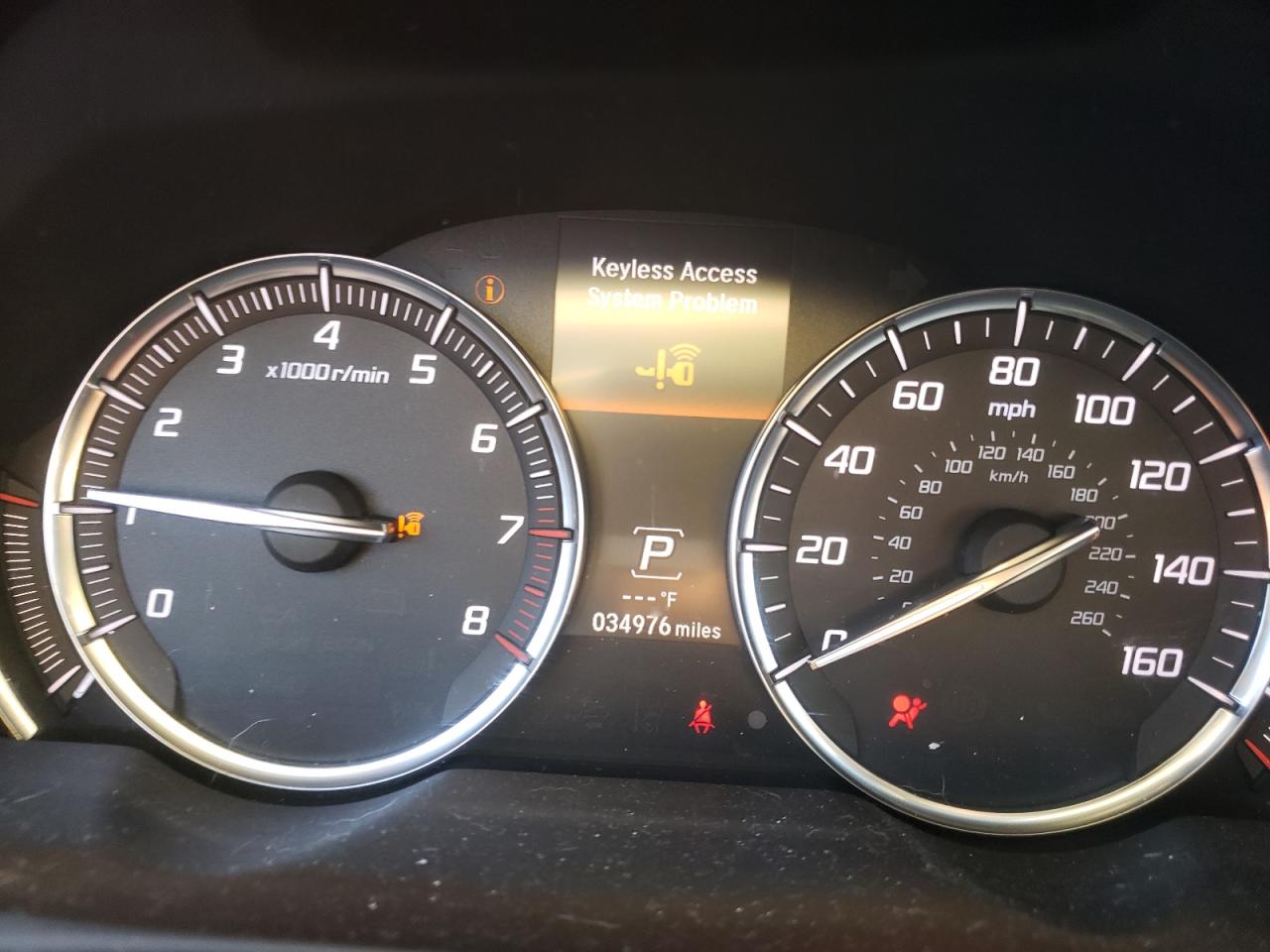 Photo 8 from auction – 2018 ACURA TLX with VIN 19UUB2F33JA011287